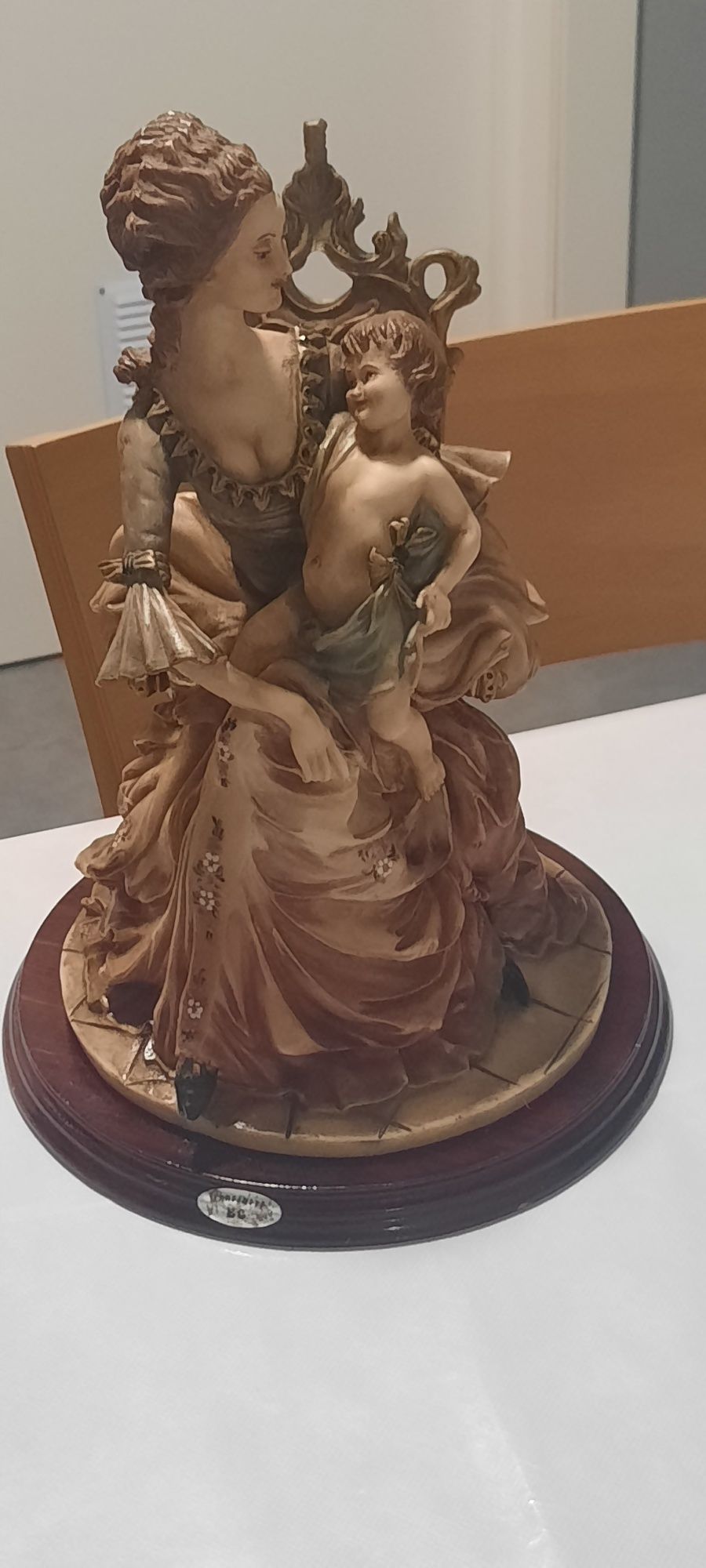 Estatua em marfinite