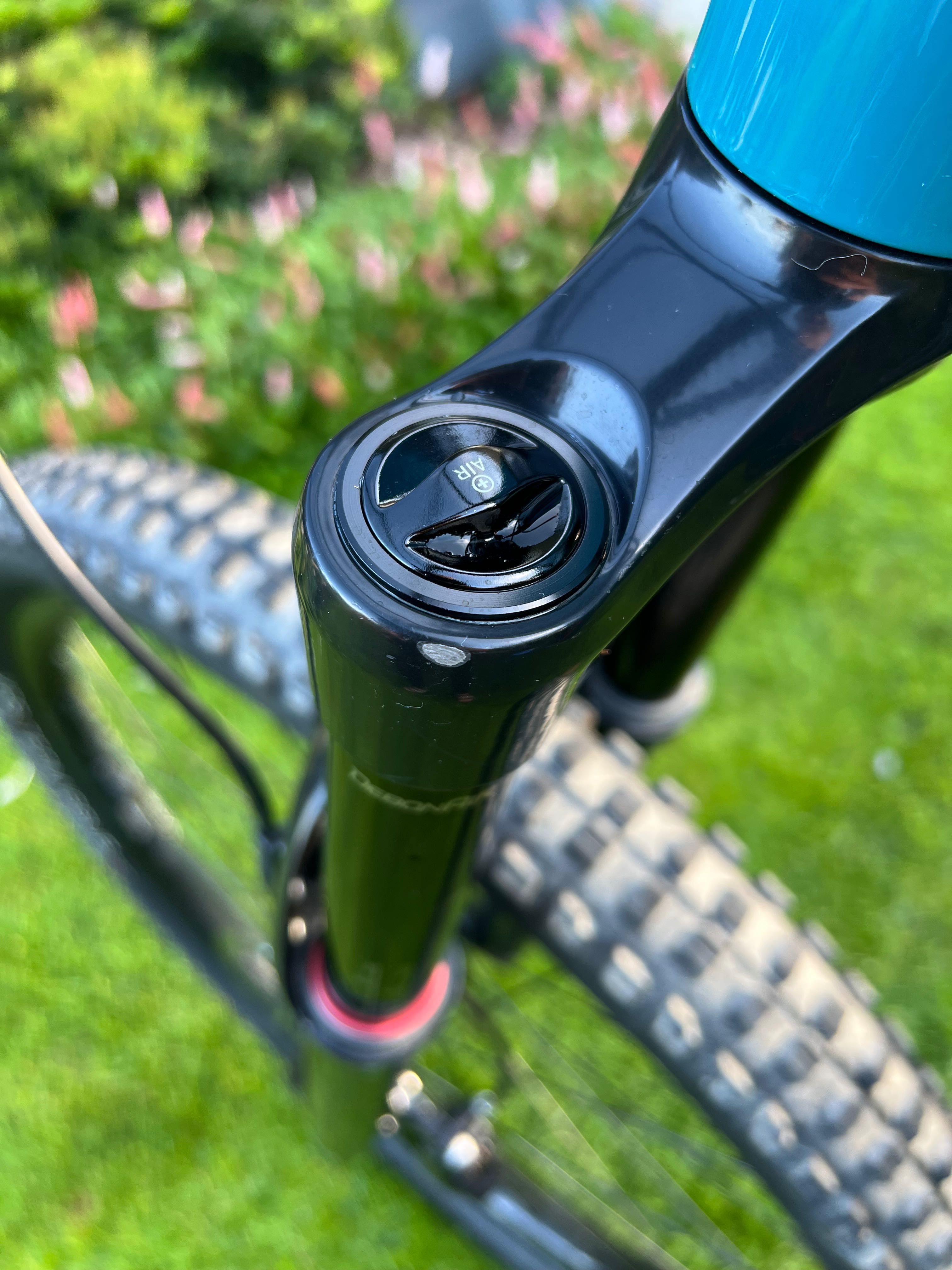 Trek Slash 8 AL rozm L, SRAM GX Eagle, RockShox Lyrik Select+, Code R