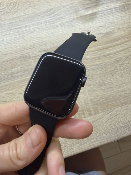 Apple Watch 4, 44 mm. LTE+GPS