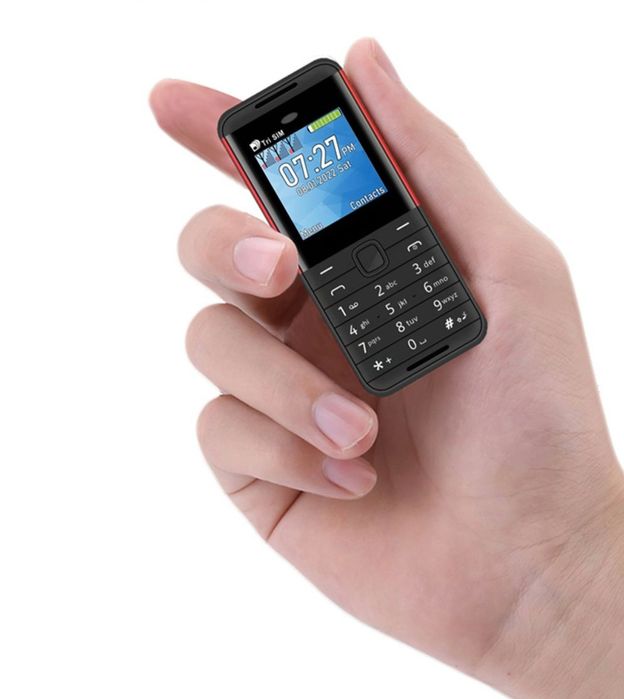 Mini telefon 3 karty sim