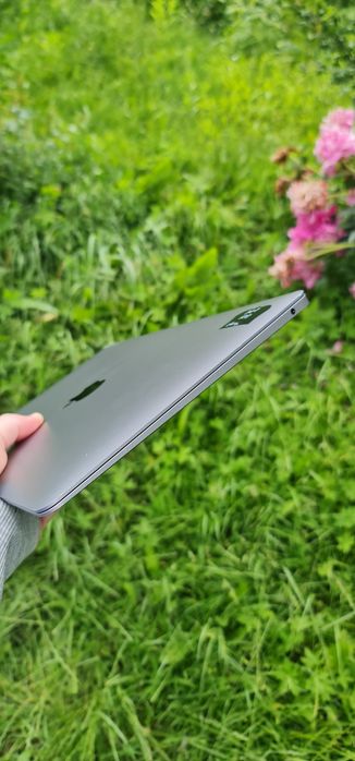 MacBook air M1 A2337 512ssd