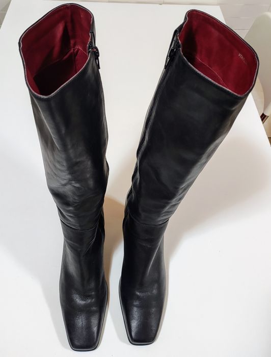 Botas pretas em pele (marca Winslow), muito bom estado (tamanho 39)
