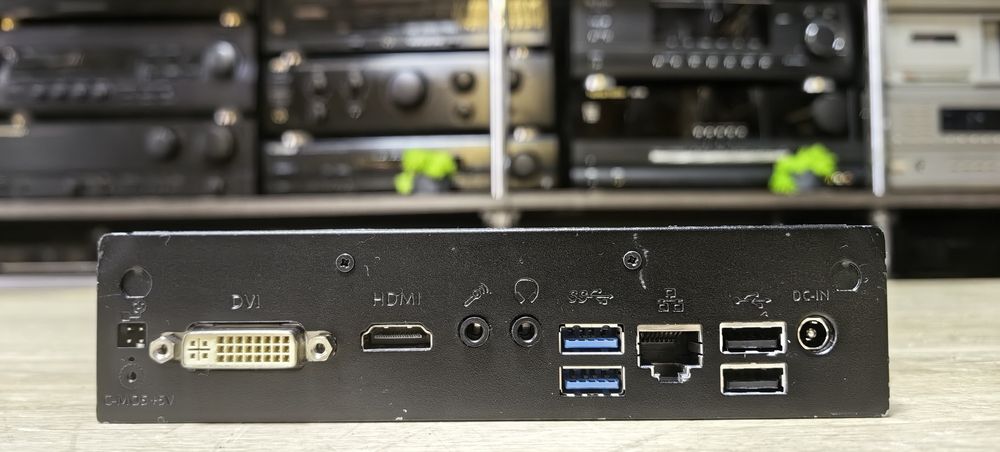 Комп'ютер Terra PC Nettop/Celeron 1007u/Ram 4Gb DDR3 /HDD No /БЖ но