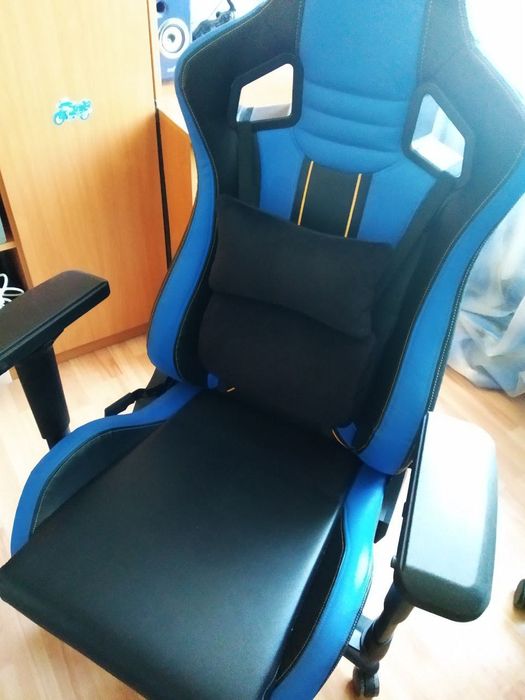 Комп’ютерне крісло