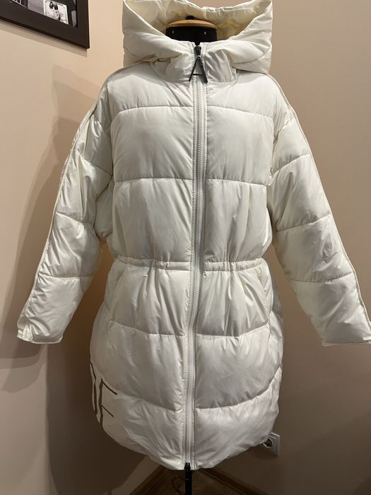 Светлое  пальто Twin set 48/54