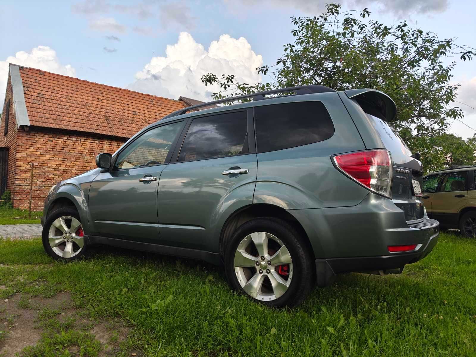 Subaru Forester XT 2.5 turbo 169kw/230koni - automat