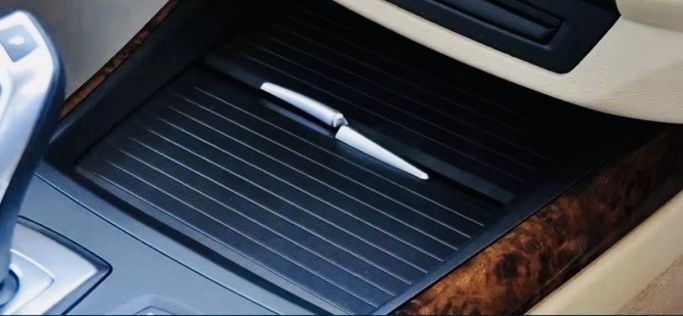 Шторка жалюзі кришка бардачка задвижка Bmw x5 x6 вантажівок