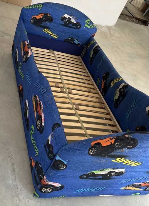 Łozko tapicerowane  dla dziecka 150x70