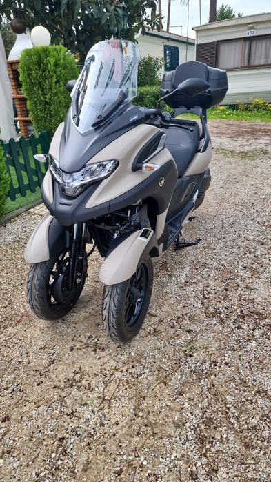 Vendo yamaha tricity 300 com garantia de fabrica até Janeiro 2027