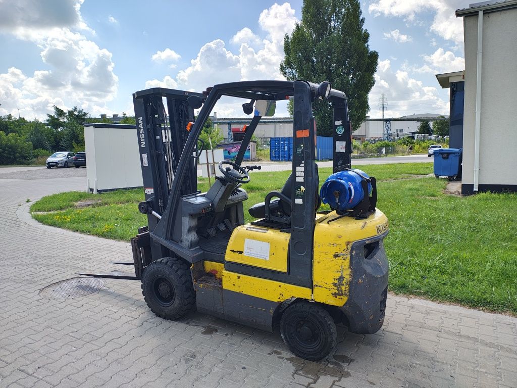 Wózek widłowy Nissan 1.8T, triplex 4,75m