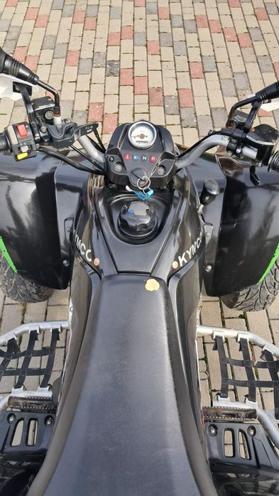 Quad kymco.           300