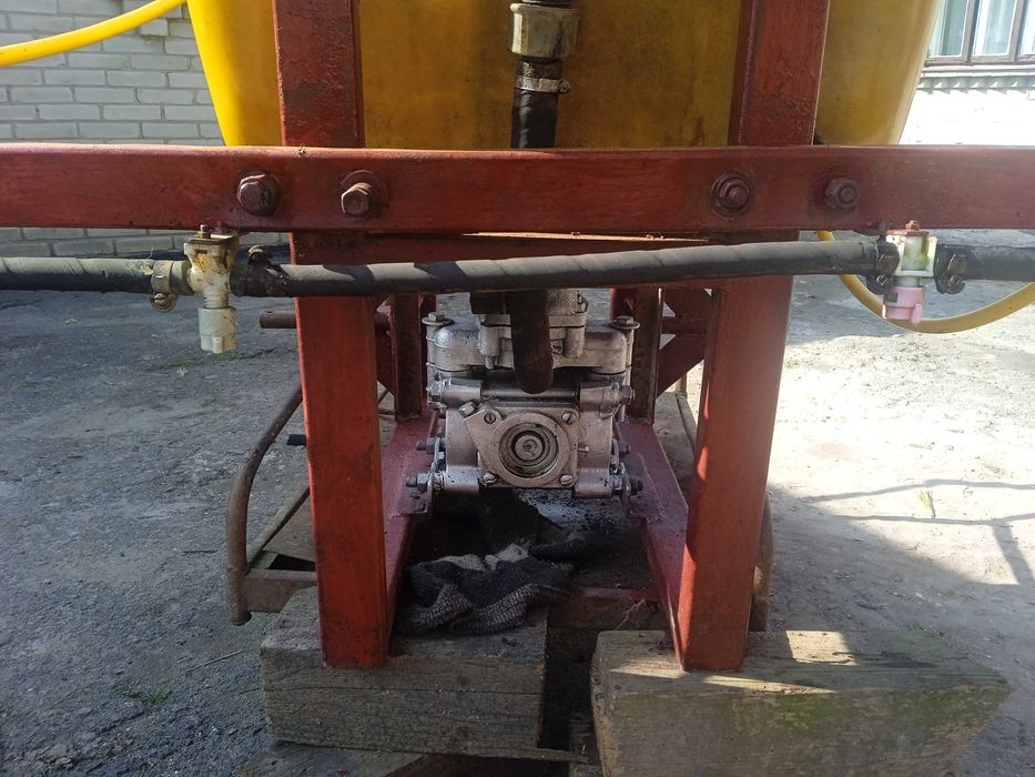 Оприскувач для трактора