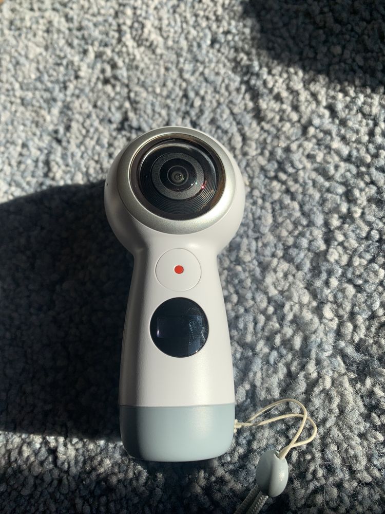 Kamera Samsung Gear 360