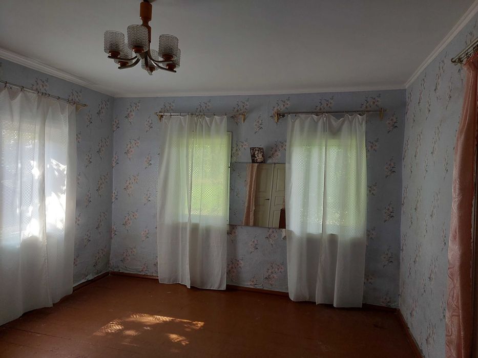 Продам хату Печі