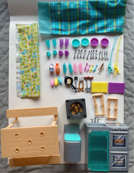 Kamper Barbie GHL93 camper różowy