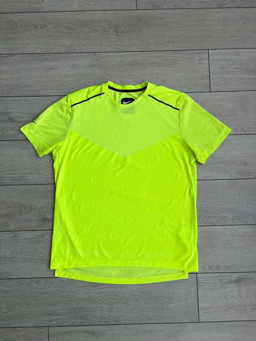 Спортивна Чоловіча Футболка Nike Tech Fleece Pack M Розмір Оригінал