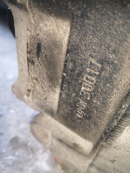 Редуктор Audi A8 D2 4.2 ABZ DNW задний quattro