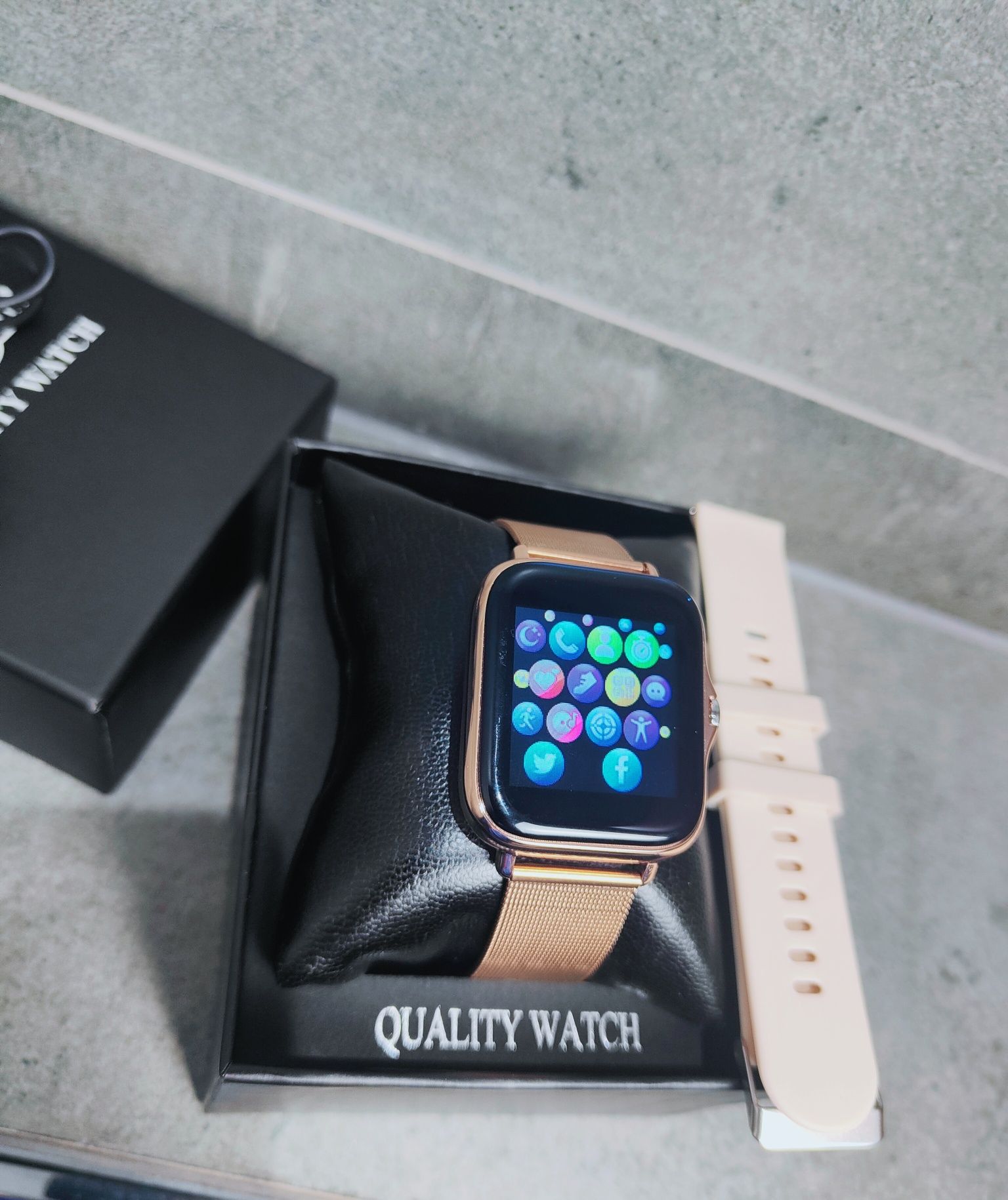 nowy złoty pasek  Smart Watch+gratis drugi pasek