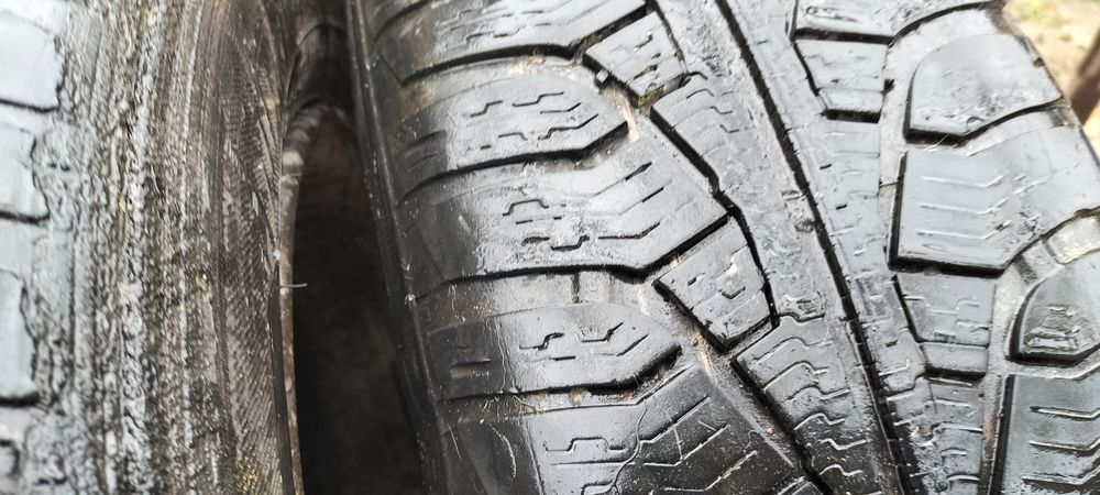 Продам, диски разом з шинами,на Мазда.