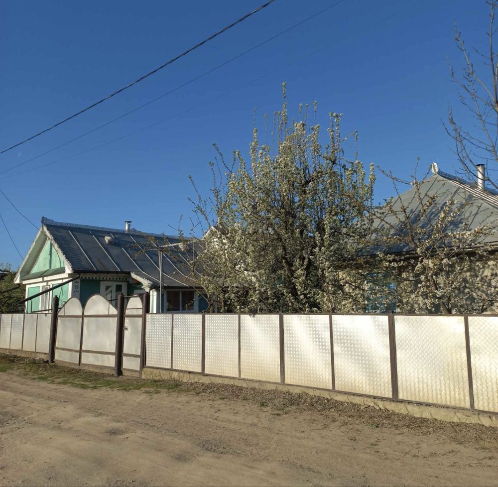 Продається дом в мальовничому селі
