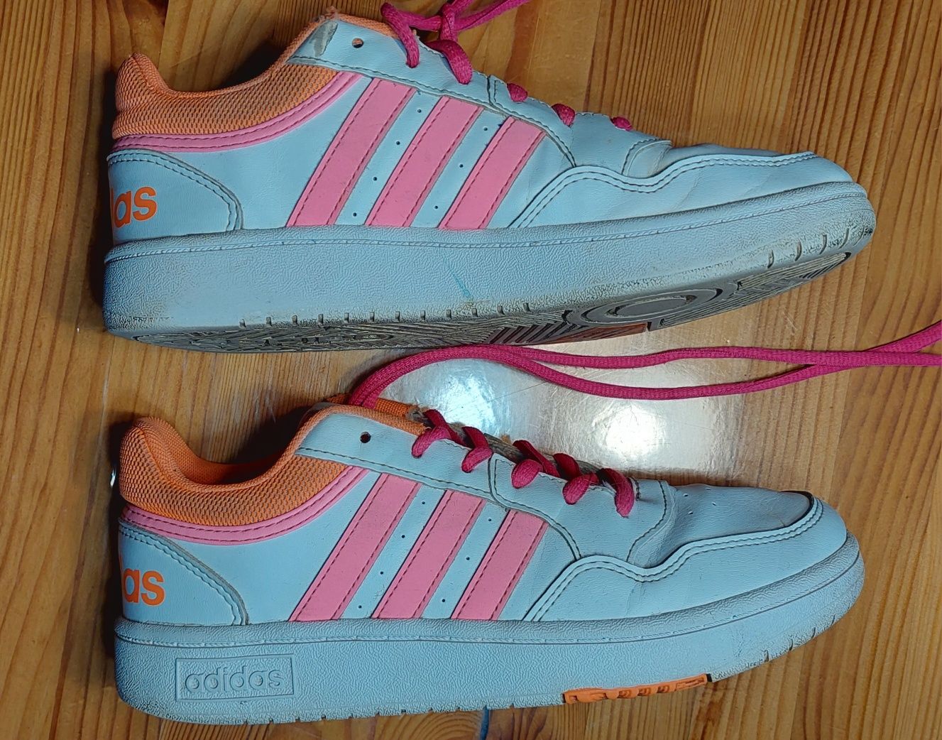 Buty dziewczęce Adidas Hoops 3.0