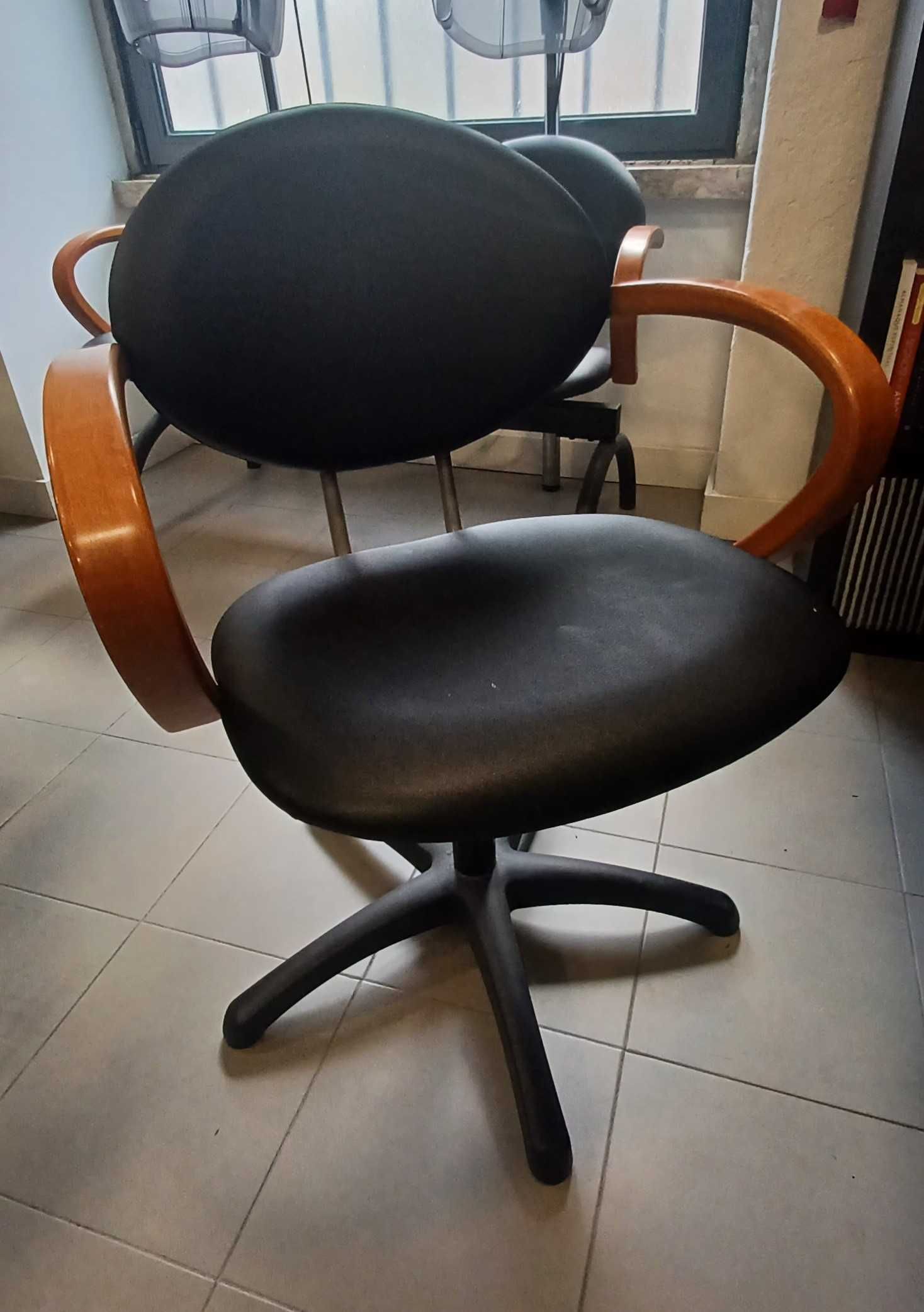 Cadeiras de cabeleireiro