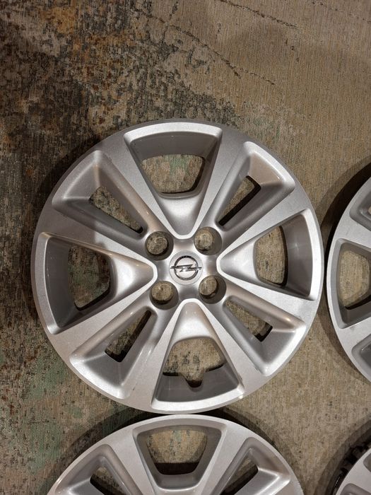Kołpaki Opel Corsa E 15" strukturalne