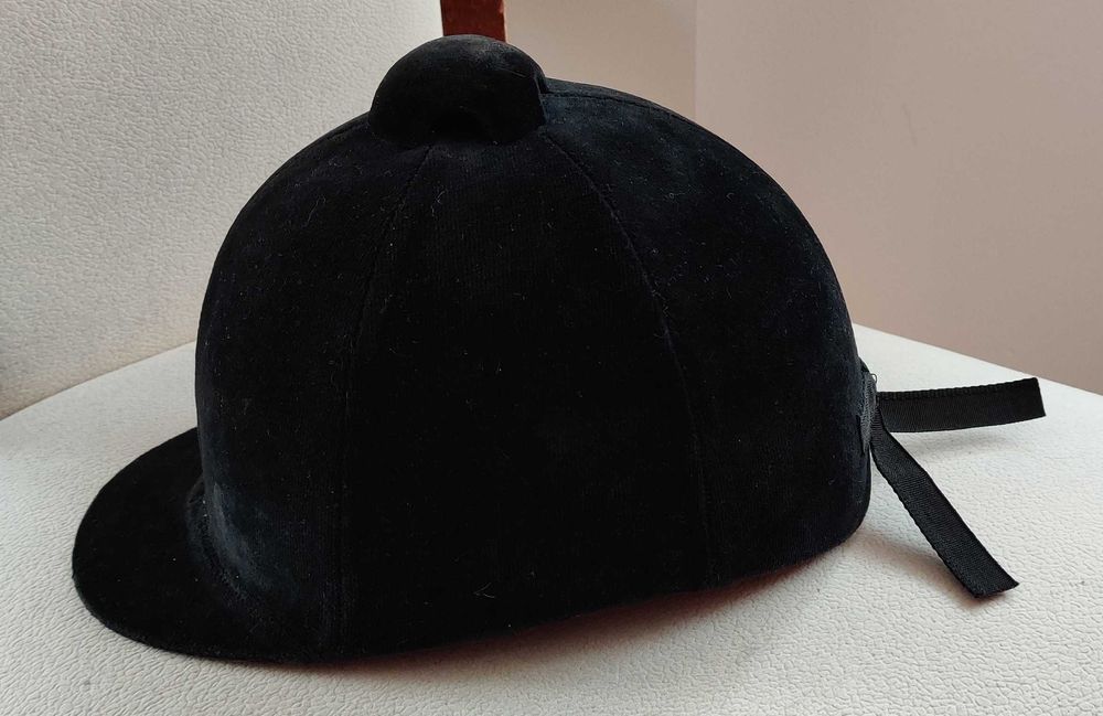 Toczek jeździecki damski