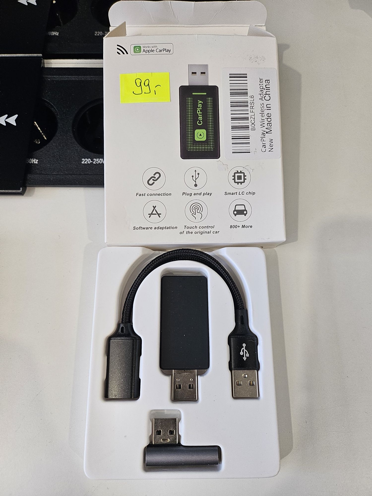 Bezprzewodowy adapter Lyssiefeel Wireless CarPlay