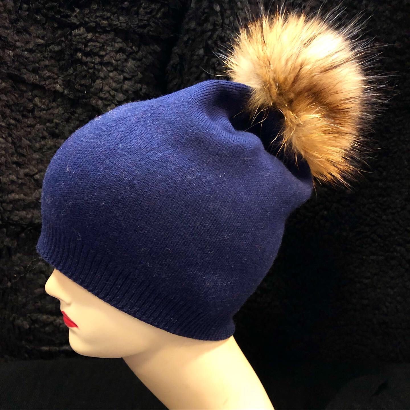 Nowa damska zimowa czapka wełna duży pompon jenot futro