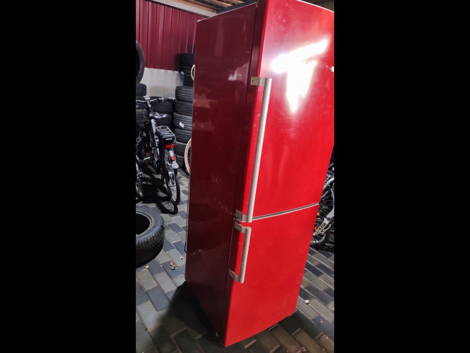 Холодильник привезен из Германии,