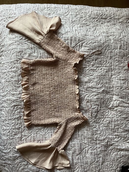 Блузи  розмір  М