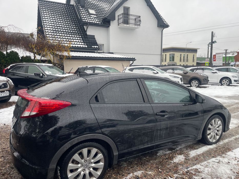 Honda Civic 1.8 benzyna bezwypadkowy, polski salon