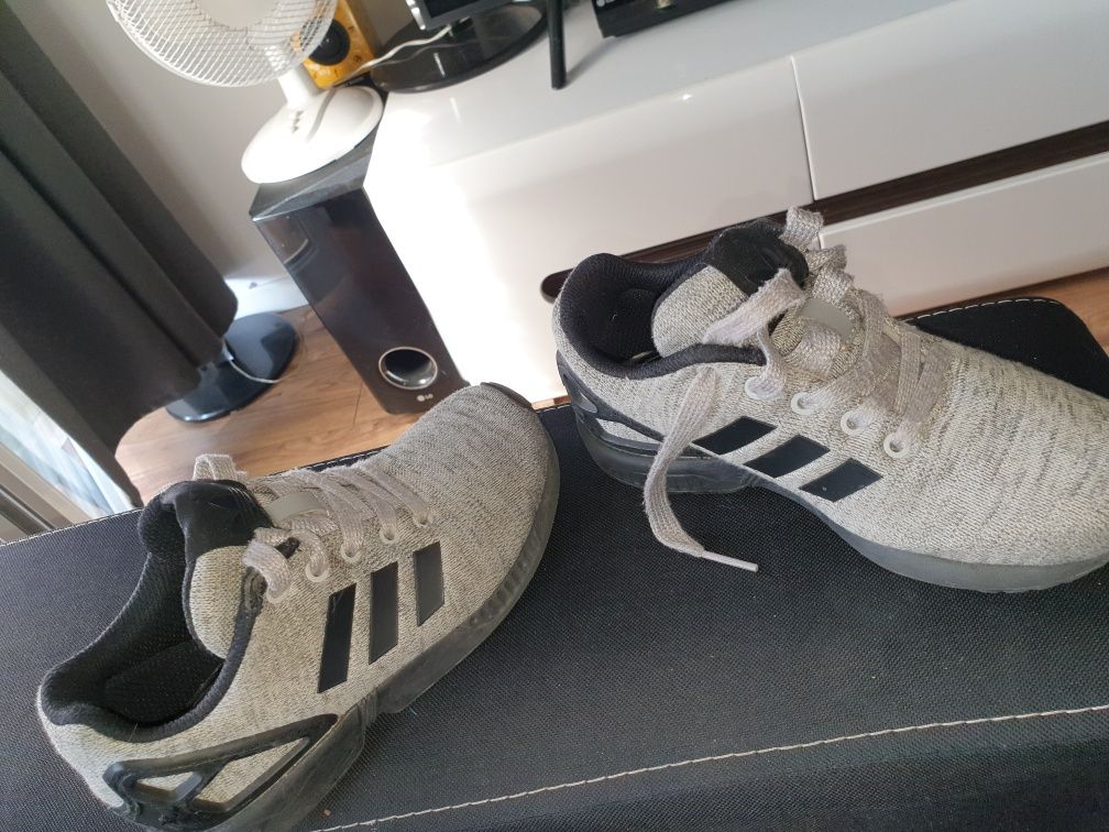 Buty Adidas dziecięce