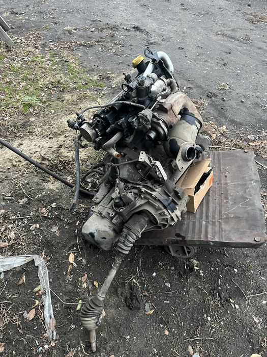 Двигун К9К 792 Рено с коробкою