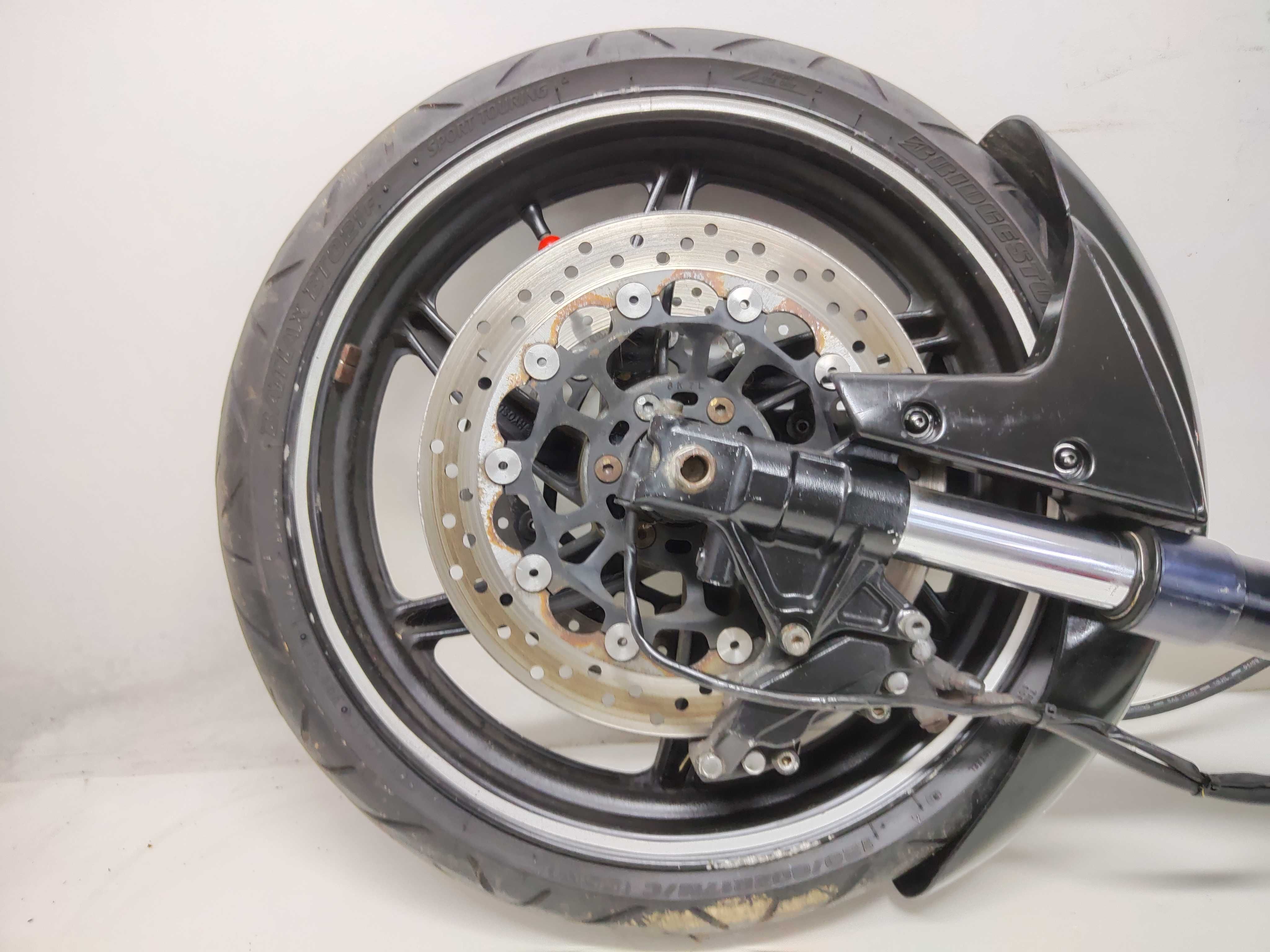 HYOSUNG GT 650 / 125 Zawieszenie Przednie Kompletne Lagi Koło Zaciski