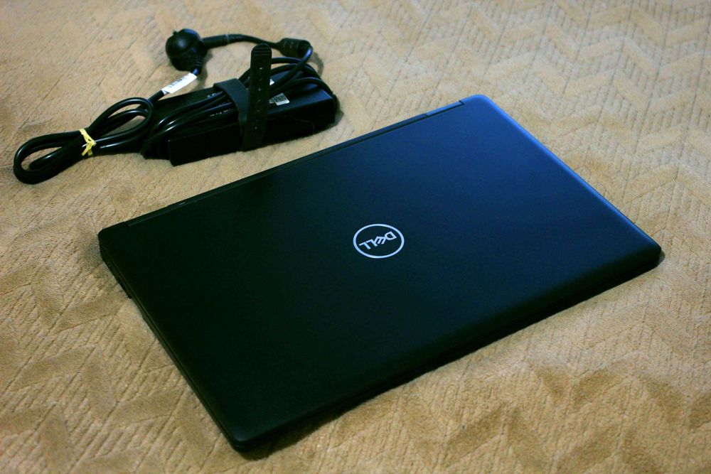 DELL 5590/2020г/i5-8250 8х!/Видео 2GB/16GB/SSD256/АКБ6ч/15.6 ips FHD