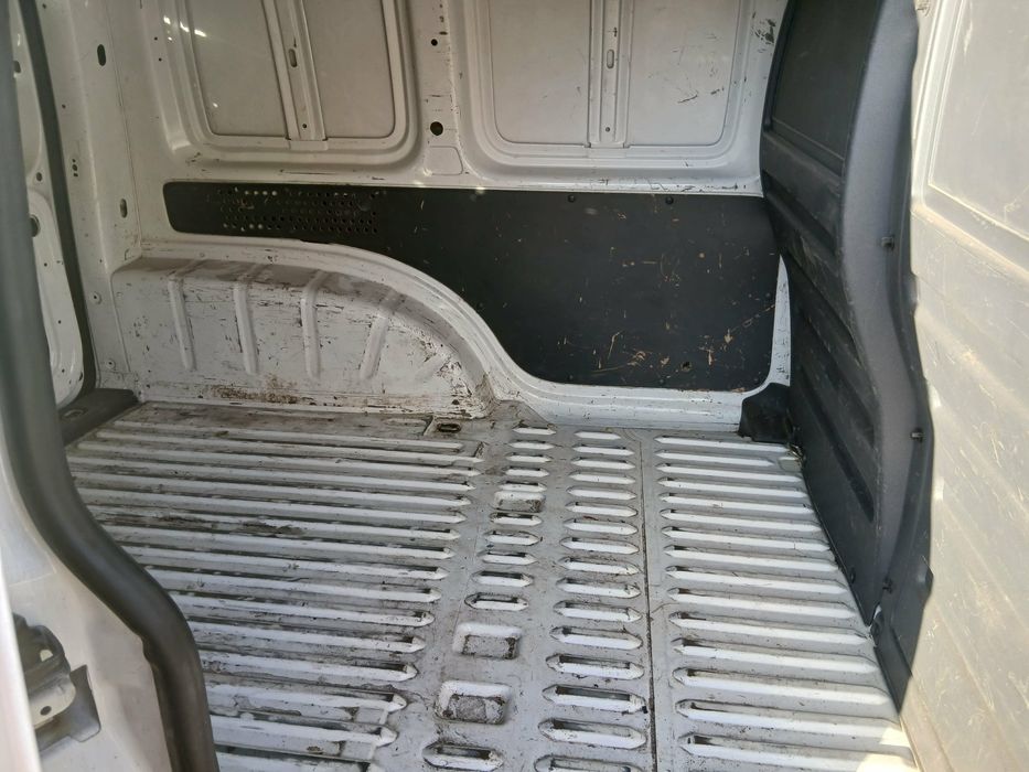 Продам авто Volkswagen Caddy 1.2 TSI