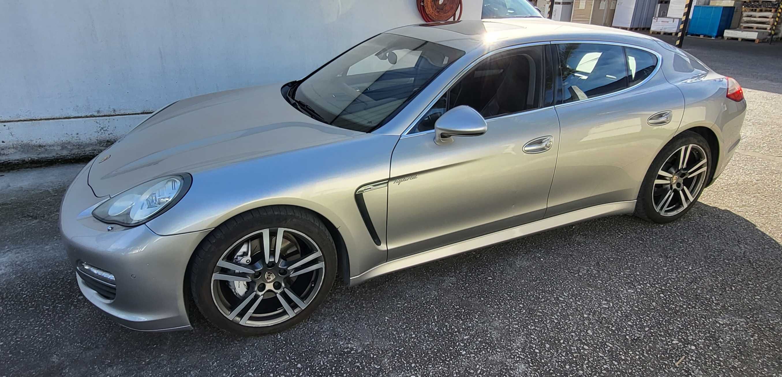 Porsche Panamera S HYBRID