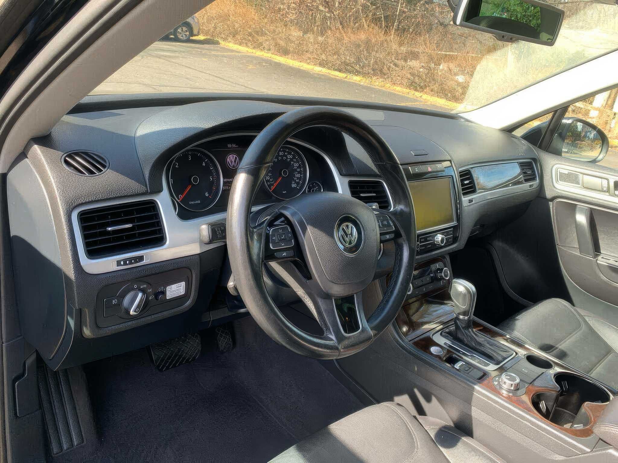 2013 Volkswagen Touareg TDI Executive