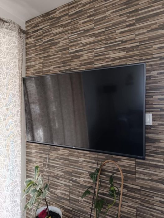 Telewizor LG 49UF680V-ZA + uchwyt obrotowy