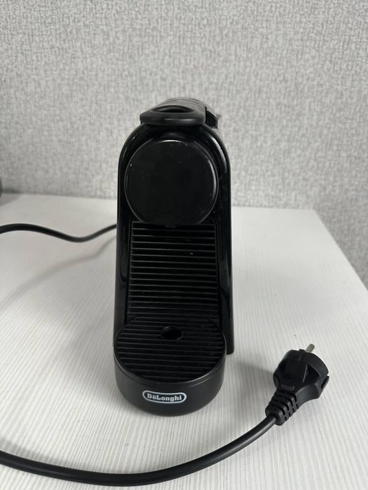 Продам капсульну кавоварку