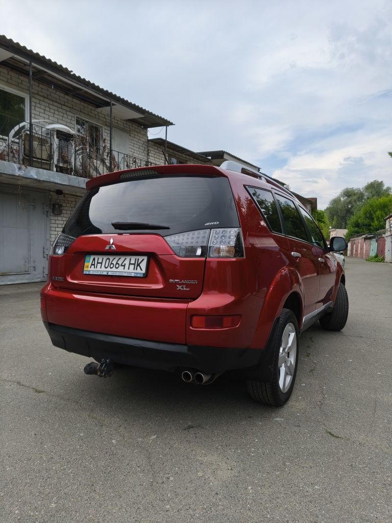 Mitsubishi outlander XL