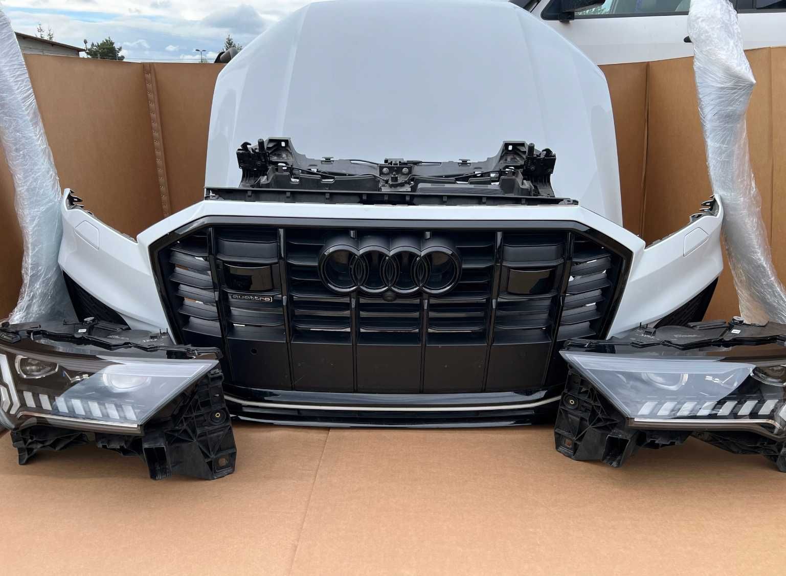 AUDI Q7 4M S-LINE рестайл бампер запчасти разборка AUDI Q7 4M S-LINE