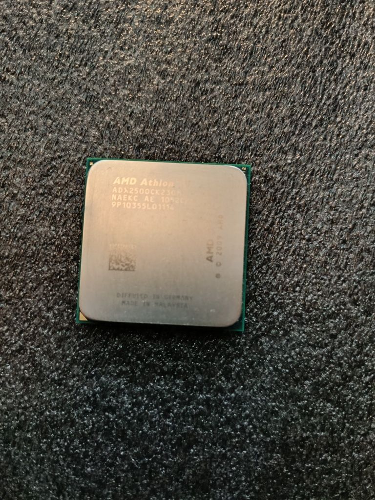 Процессор AMD Athlon X2 250 3 GHz