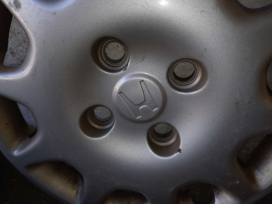 Kołpaki 16 cali Honda.