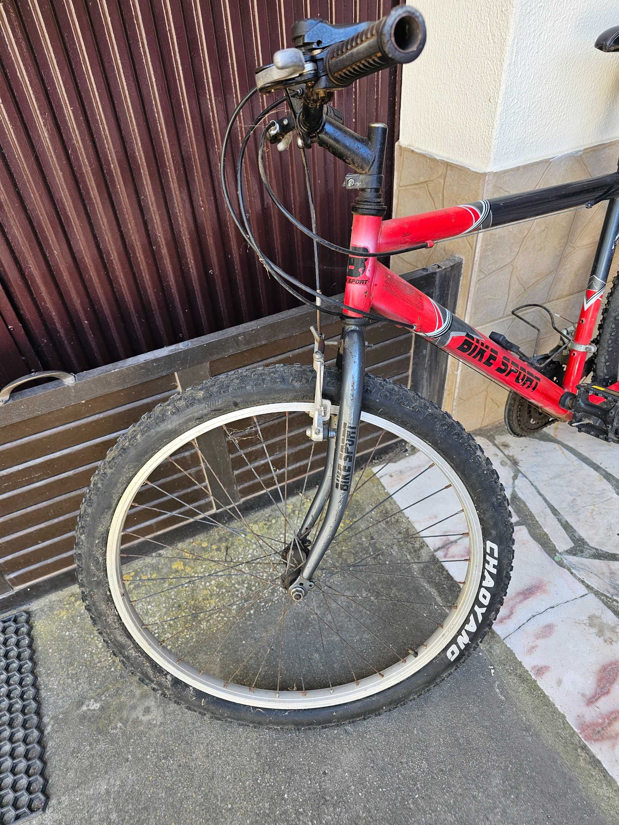Bicicleta com duas rodas :]. Para adulto.