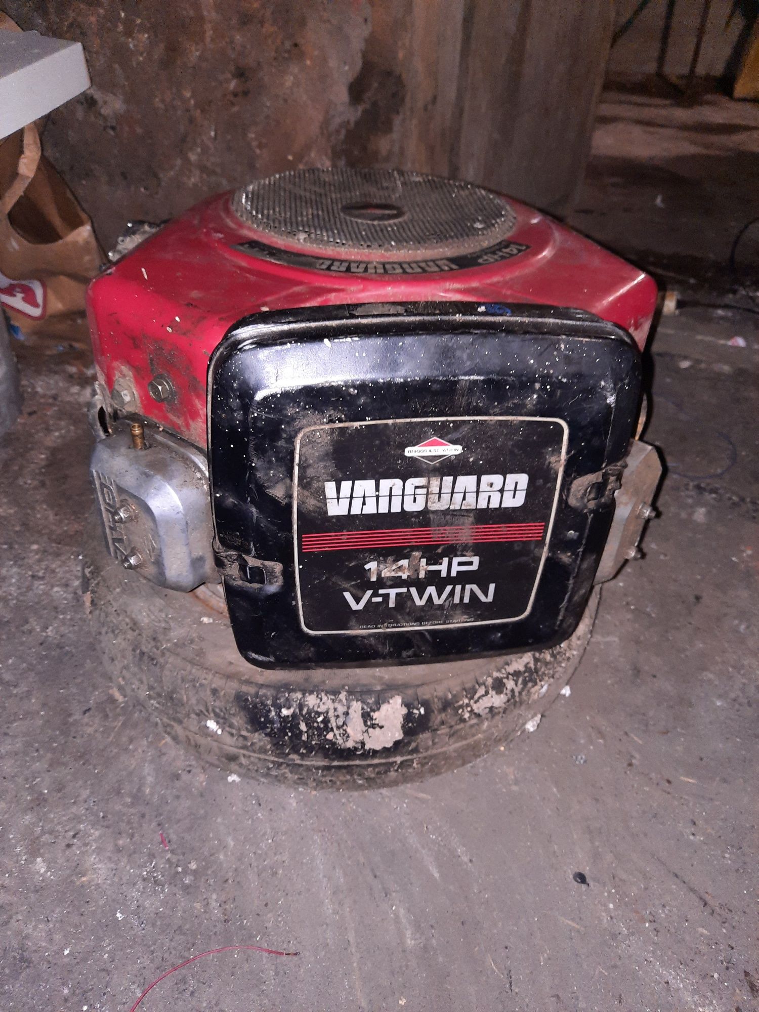 Silnik B&S VANGUARD 14hp v-twin ohv 2yr czesci