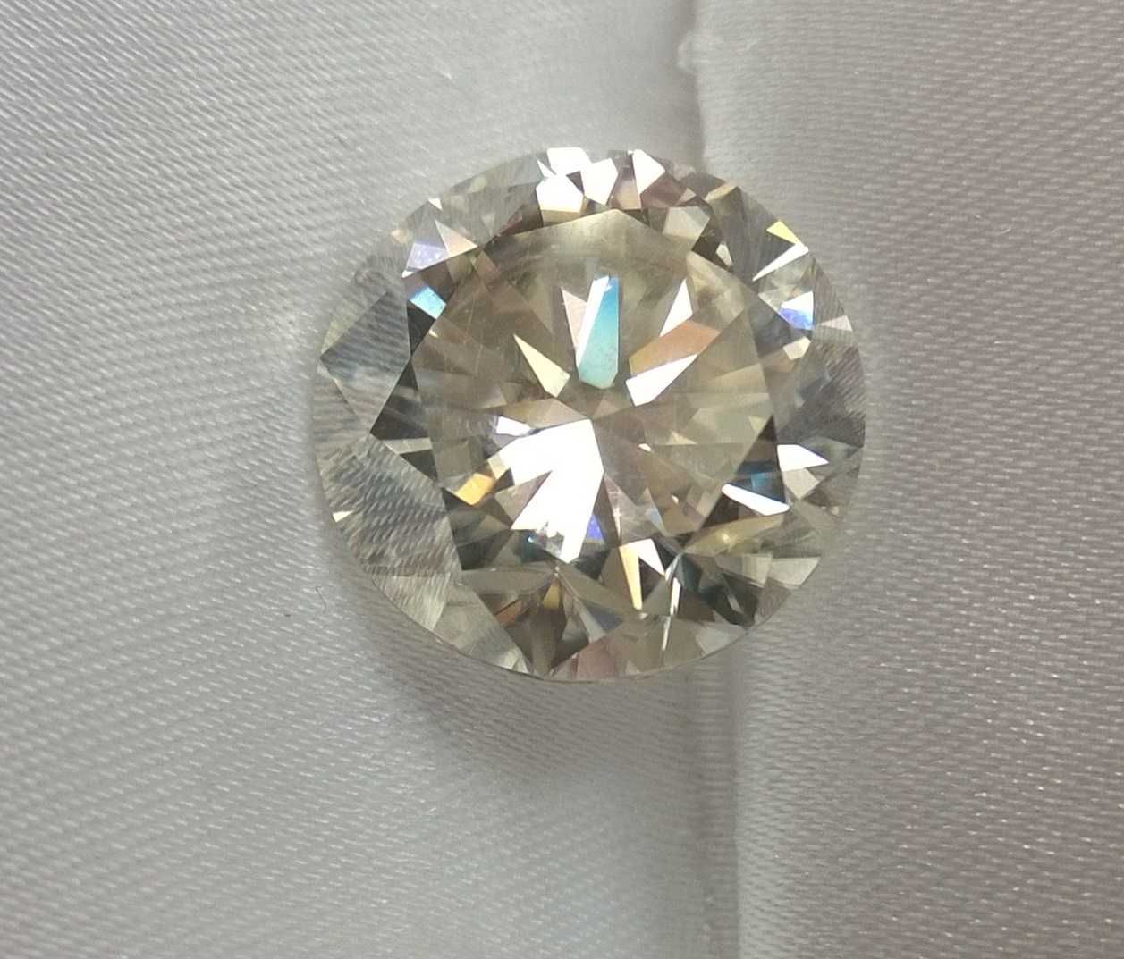 12.9 Ct  Moissanit 15.2 mm  na pierścionek VS1