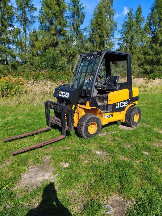 JCB  2004 wózek widłowy teleskopowy JCB 30D tlt 4x4